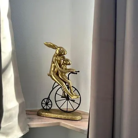 Au Coin De La Rue Ferienhaus *